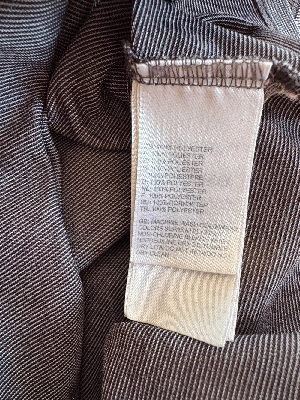 The North Face marled gray waffle inserts stretch athleisure shirt. Large.